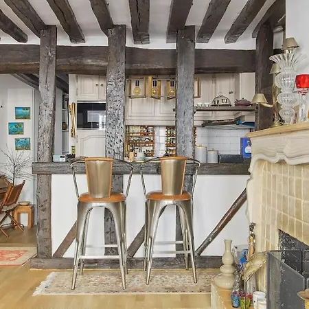 Cozy & Central Duplex In The Marais! Appartamento *