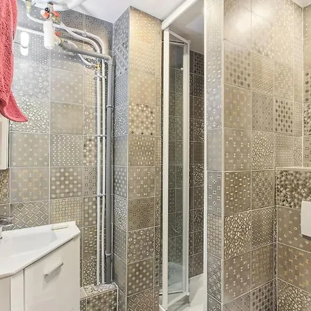 Cozy & Central Duplex In The Marais! * Parigi